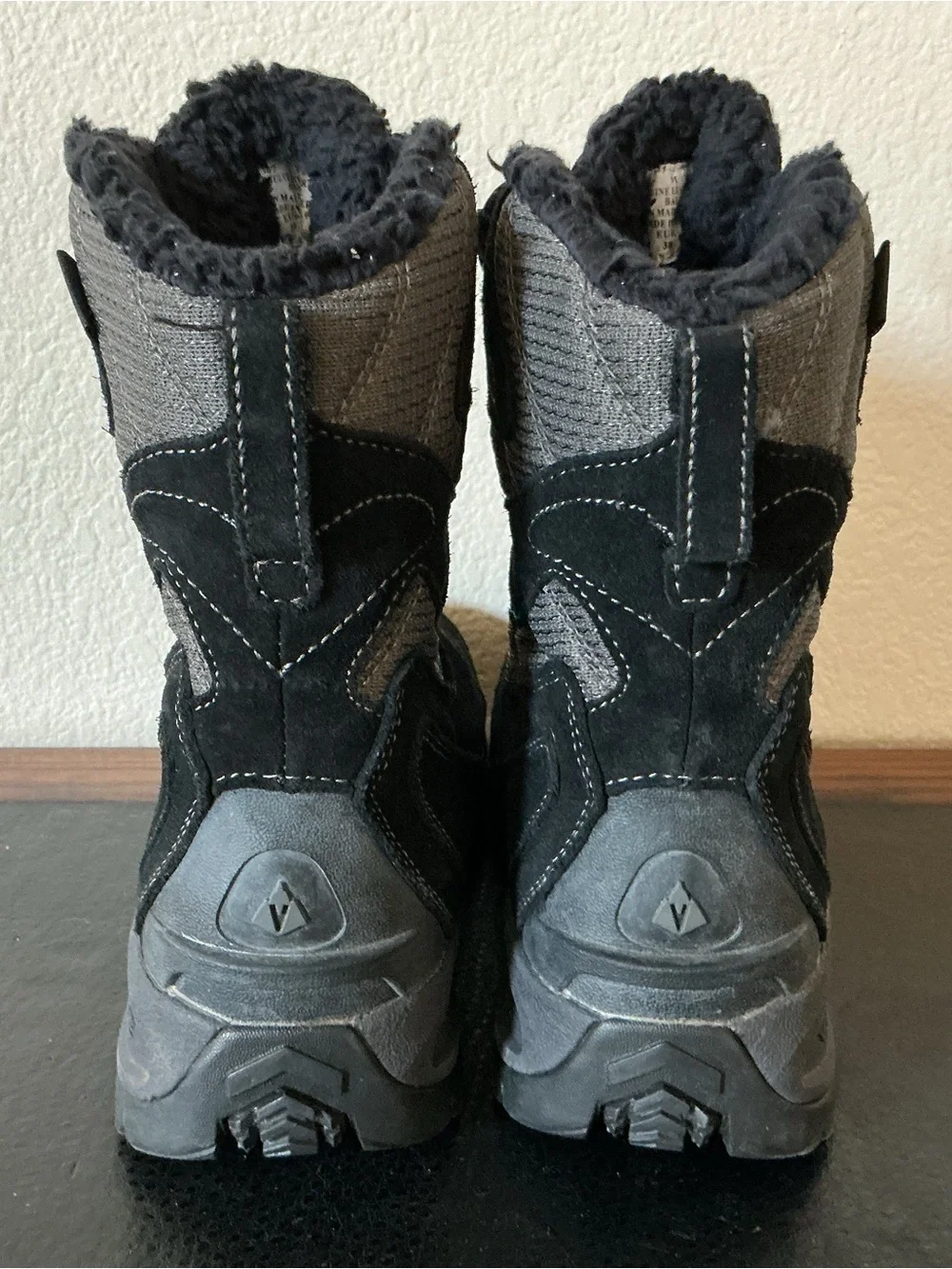Vasque Women Pow Pow UltraDry Black Suede Insulated Snow Winter Boot Size 7.5
